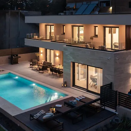 Villa Prima Lux - Four Bedroom With Pool