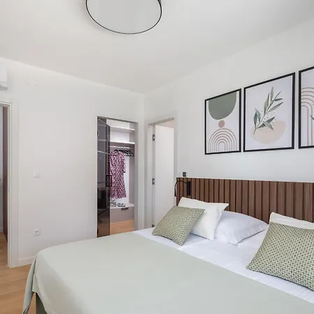 Prima Lux - Four Bedroom With Pool * Kastela