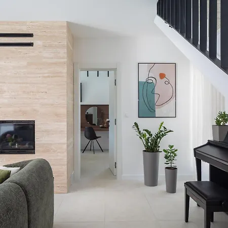 Prima Lux - Four Bedroom With Pool فيلة Kaštela