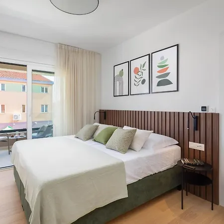 Prima Lux - Four Bedroom With Pool *