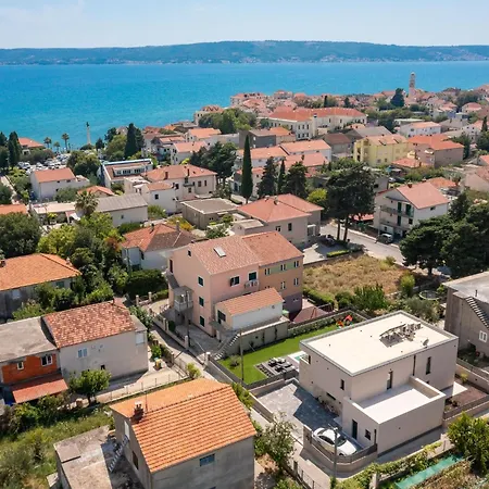 Prima Lux - Four Bedroom With Pool Villa