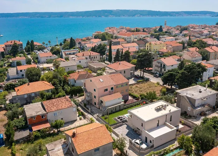 Prima Lux - Four Bedroom With Pool Villa