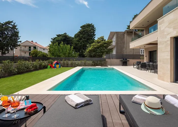 Villa Prima Lux - Four Bedroom With Pool