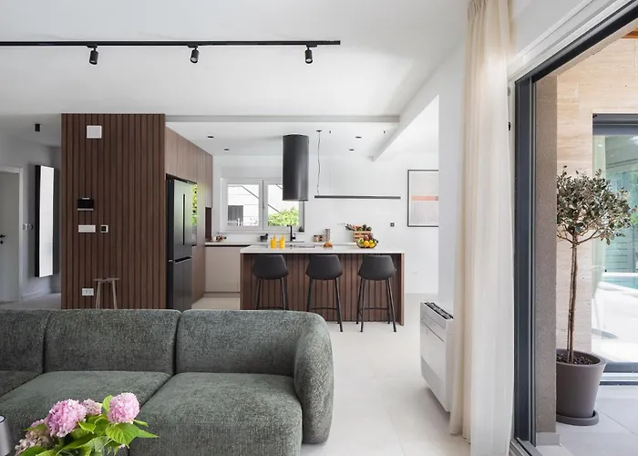 Prima Lux - Four Bedroom With Pool Villa *