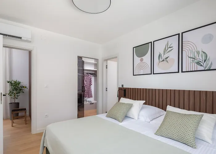 Prima Lux - Four Bedroom With Pool * Kaštela
